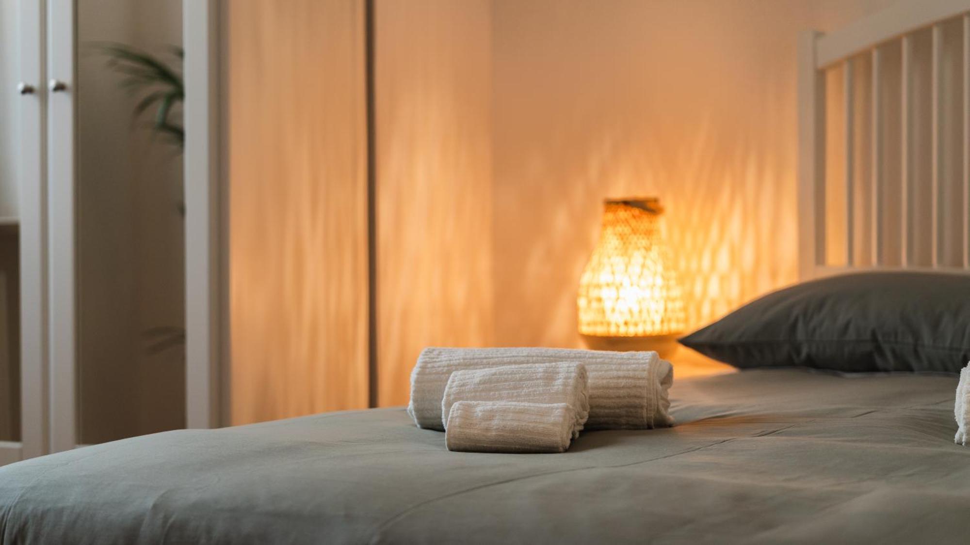 Freshly Renovated 10 Minutes From Arena Apartment - Verona — Photos 1